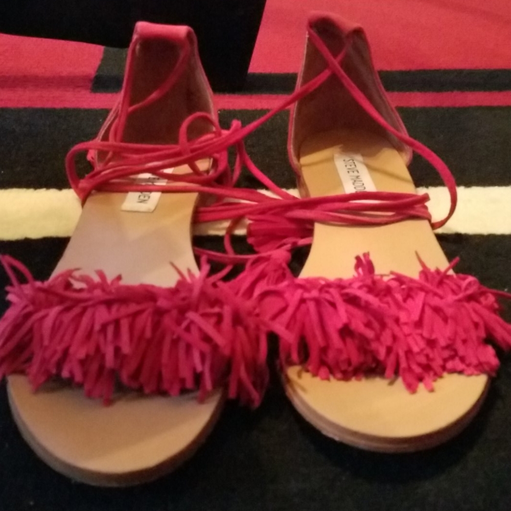 Steve Madden fringe sandals
